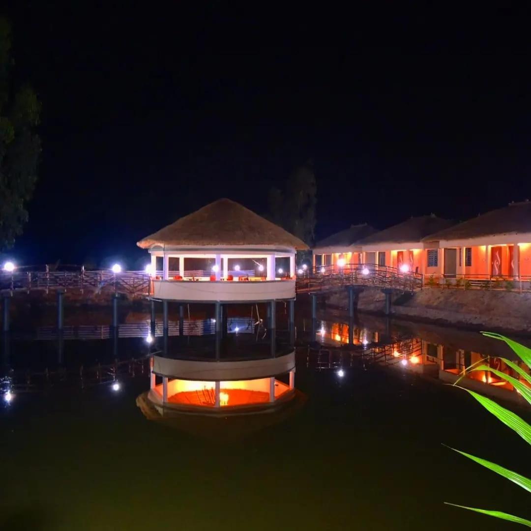 Отель Sundarban Beckons Gosaba Экстерьер фото