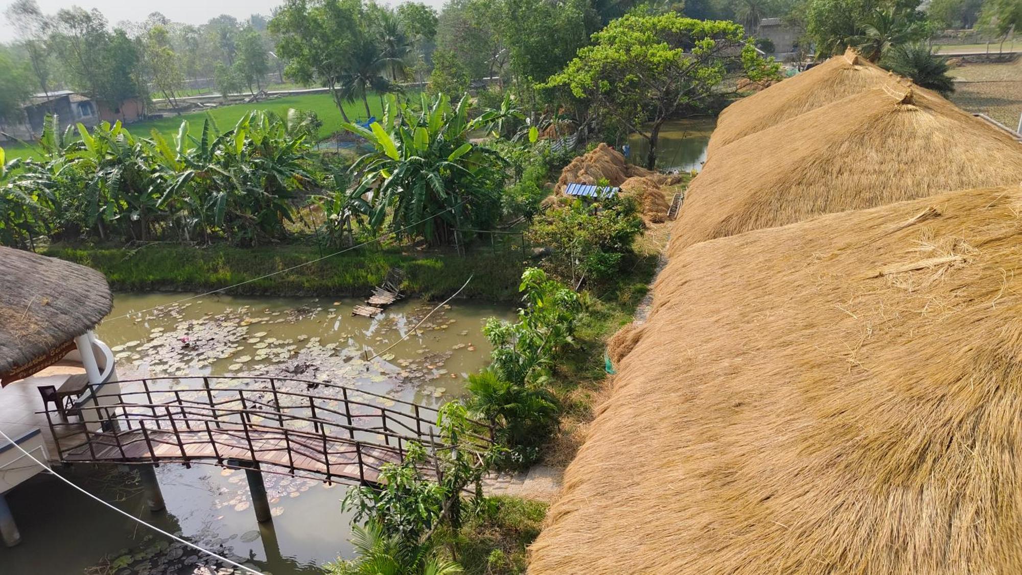 Отель Sundarban Beckons Gosaba Экстерьер фото